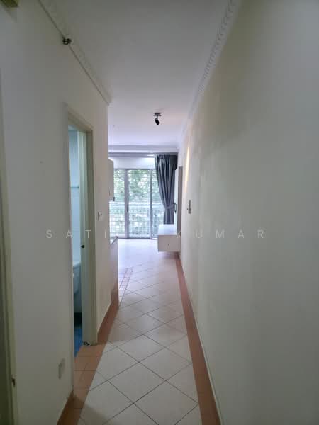 Condominium for Rent at Perdana Exclusive - Satish Kumar - Corridor - PropertyGuru.com.my