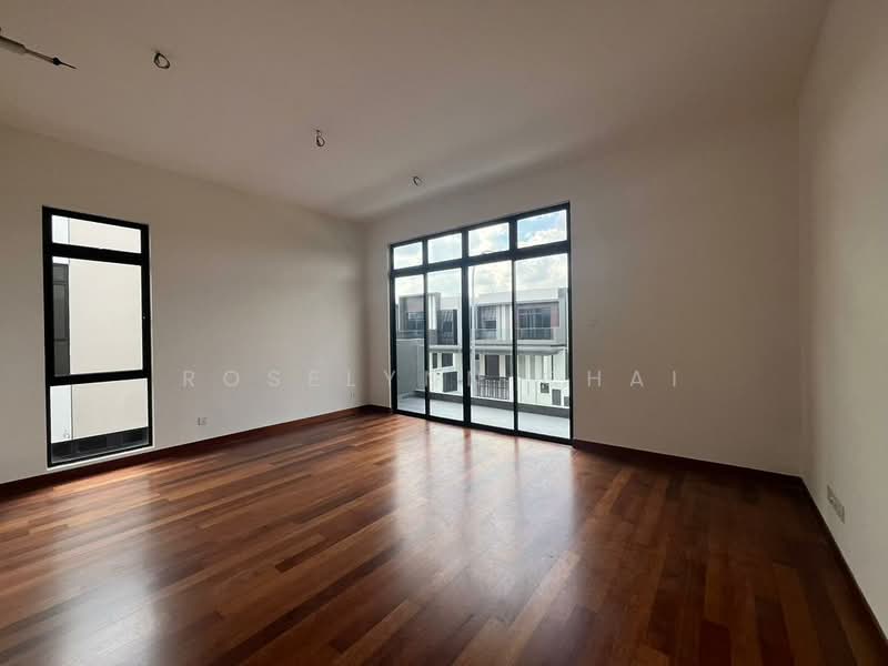 Rumah Berkembar untuk Dijual di Skudai (Johor) - Roselynn Chai - Living Room - PropertyGuru.com.my