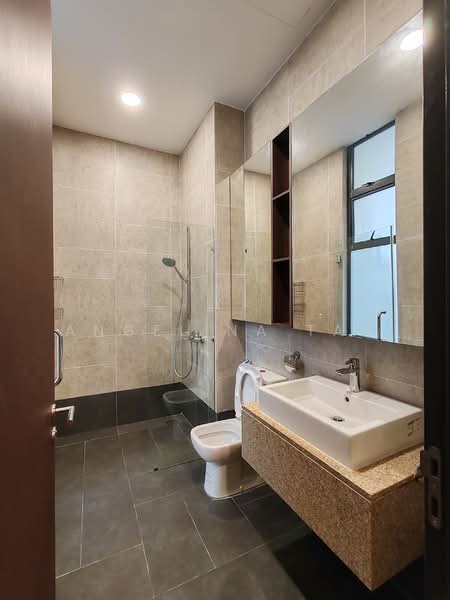 Rumah Banglo untuk Disewa di Iskandar Puteri (Nusajaya) (Johor) - Angelina Tan - Bathroom - PropertyGuru.com.my