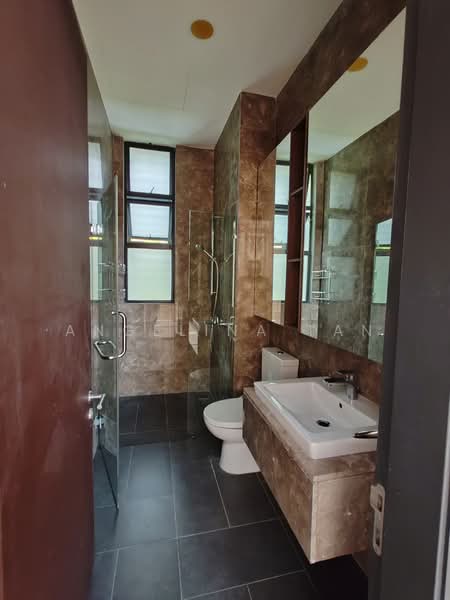 Rumah Banglo untuk Disewa di Iskandar Puteri (Nusajaya) (Johor) - Angelina Tan - Bathroom - PropertyGuru.com.my