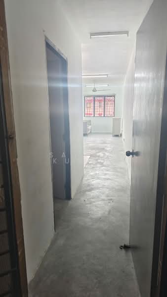 Pangsapuri untuk Disewa di Apartment Harmoni - Satish Kumar - Corridor - PropertyGuru.com.my