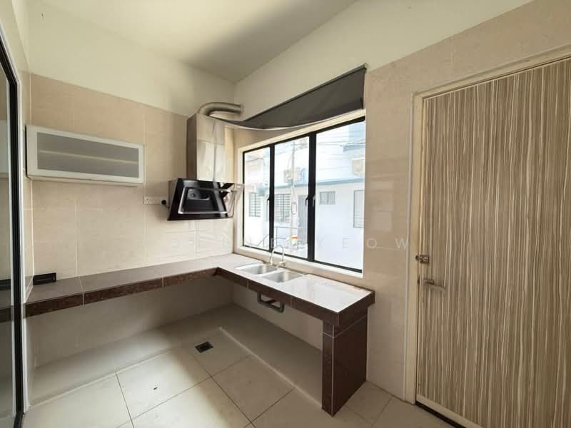 Rumah Teres 3 Tingkat untuk Dijual di Panorama Lapangan Perdana (Ipoh) - Joline YEOW - Kitchen - PropertyGuru.com.my