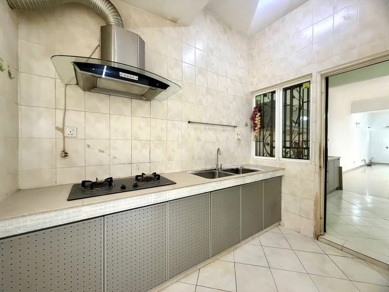 2-storey Terraced House for Sale in Bandar Baru Sungai Long (Kajang) - Lewis Tam - Kitchen - PropertyGuru.com.my