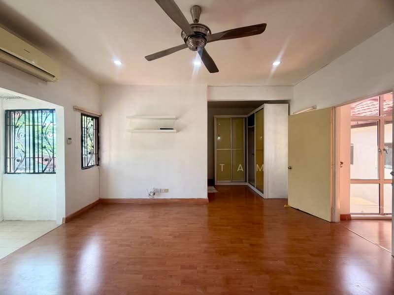 2-storey Terraced House for Sale in Bandar Baru Sungai Long (Kajang) - Lewis Tam - Living Room - PropertyGuru.com.my