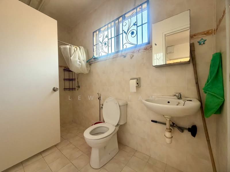 2-storey Terraced House for Sale in Bandar Baru Sungai Long (Kajang) - Lewis Tam - Bathroom - PropertyGuru.com.my
