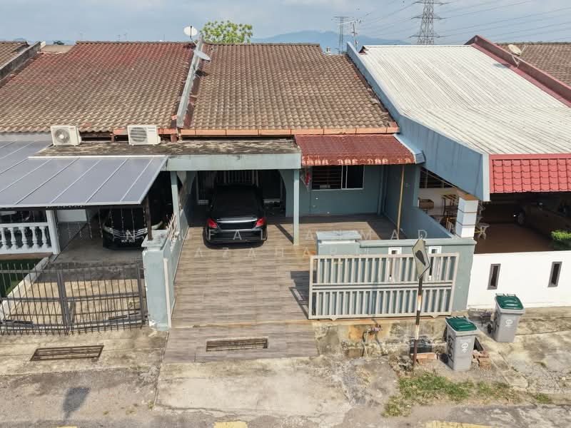 Rumah Teres 1 Tingkat untuk Dijual di Taman Sikamat Jaya (Sikamat) - Naufal Ahmad Azahari - Drone view (Front zoom in) - PropertyGuru.com.my