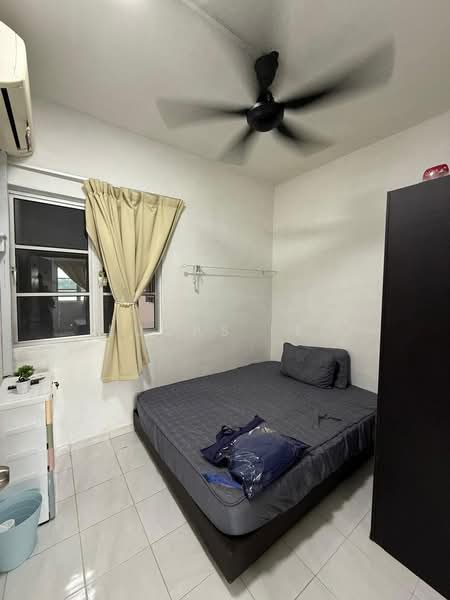 Pangsapuri untuk Dijual di Idaman Senibong - Lucas Lee - Bedroom - PropertyGuru.com.my