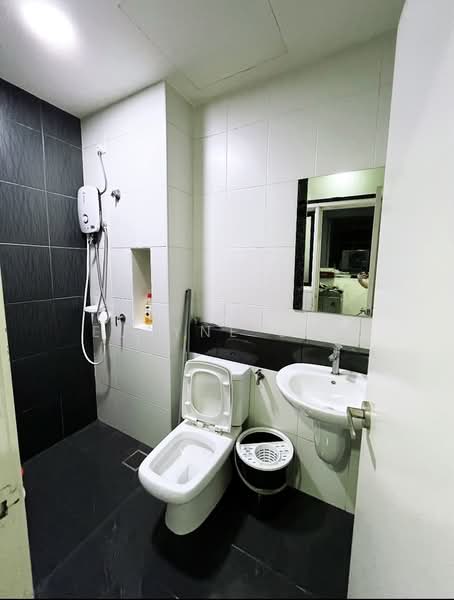 Service Residence for Sale at Sky Peak Residences - Elayne Low - Bathroom - PropertyGuru.com.my