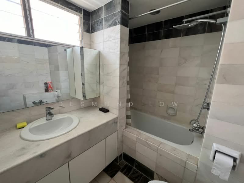 Pangsapuri untuk Disewa di Desa Mar Vista - Desmond Low - Bathroom - PropertyGuru.com.my