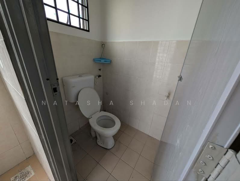 Rumah Teres 1 Tingkat untuk Dijual di Taman Sri Kapar (Kapar) - Natasha Shadan - Bathroom - PropertyGuru.com.my