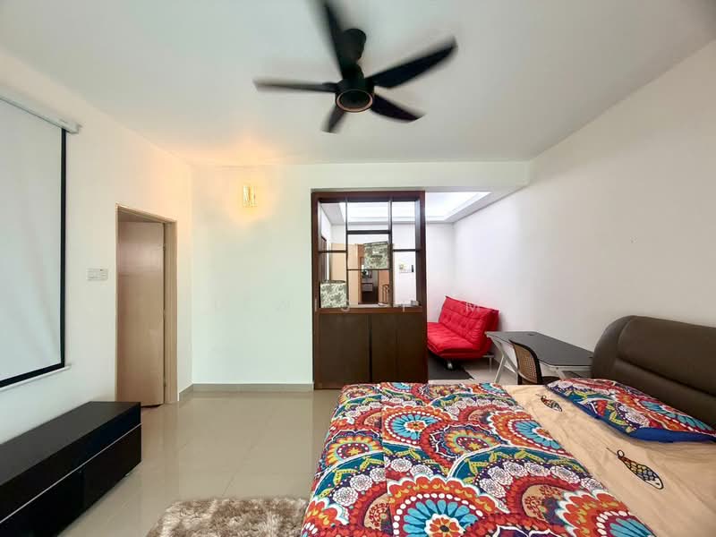 2.5-storey Terraced House for Sale in Taman Bukit Serdang (Seri Kembangan) - Lewis Tam - Bedroom - PropertyGuru.com.my