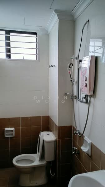 Rumah Bandar untuk Disewa di Mutiara Tropicana (Petaling Jaya) - Dixon Wong - Bathroom - PropertyGuru.com.my