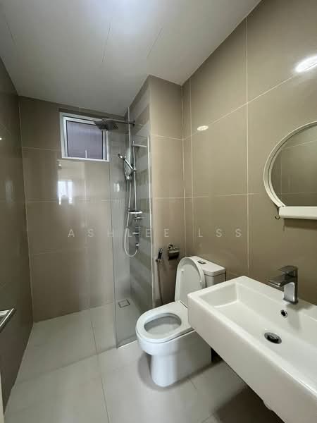Service Residence for Sale at Southbank Residence - Ashlee LSS - Bathroom - PropertyGuru.com.my