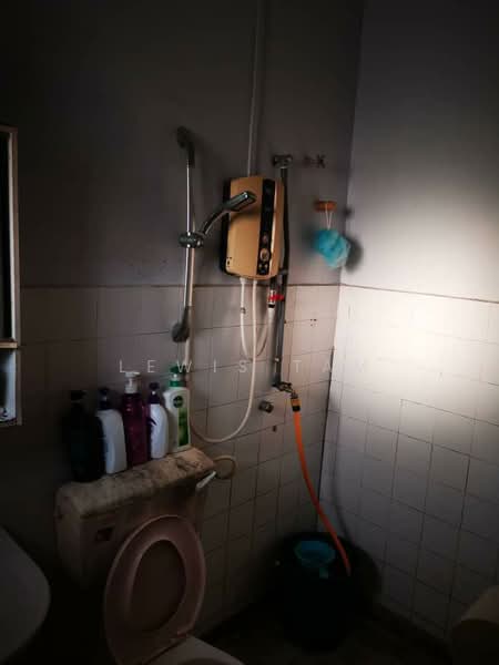 2-storey Terraced House for Sale in Bandar Mahkota Cheras (Cheras) - Lewis Tam - Bathroom - PropertyGuru.com.my