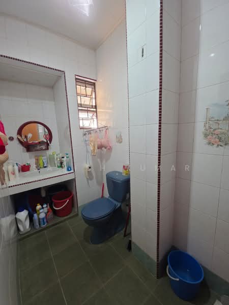 2-storey Terraced House for Sale in Usj 1 (Subang Jaya) - Satish Kumar - Bathroom - PropertyGuru.com.my