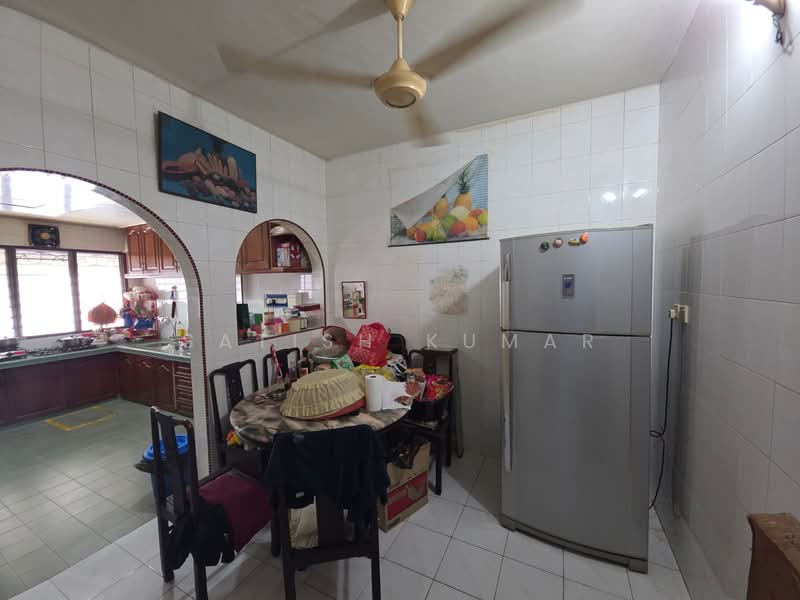2-storey Terraced House for Sale in Usj 1 (Subang Jaya) - Satish Kumar - Kitchen - PropertyGuru.com.my