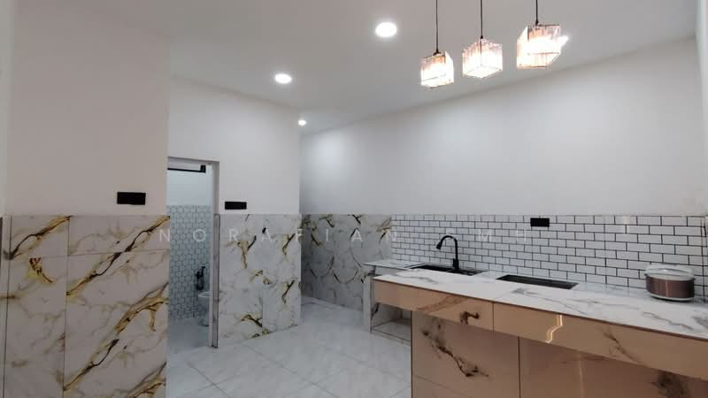 Rumah Teres 1 Tingkat untuk Dijual di Taman Wawasan (Lukut) - Norafian SMH - Kitchen - PropertyGuru.com.my