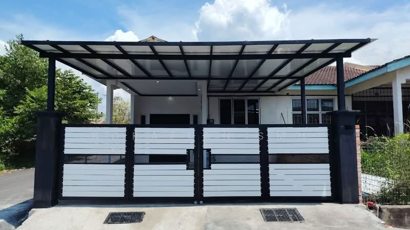 Rumah Teres 1 Tingkat untuk Dijual di Taman Wawasan (Lukut) - Norafian SMH - Exterior - PropertyGuru.com.my