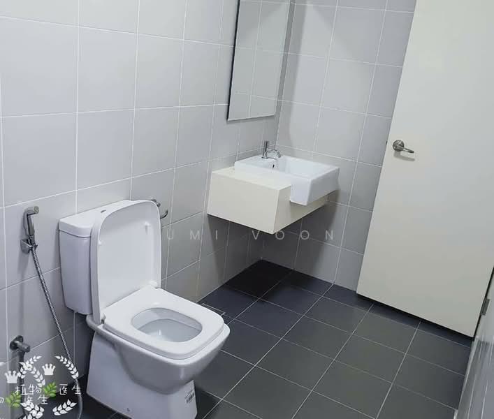 Service Residence for Sale at Meridin Suites @ The Meridin - Fumi Voon - Bathroom - PropertyGuru.com.my