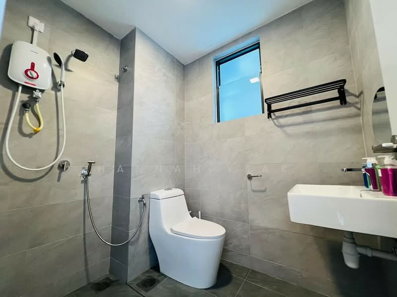 Service Residence for Sale at Atwater - Hannah Yeak - Bathroom - PropertyGuru.com.my