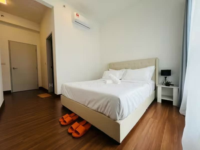 Service Residence for Sale at Atwater : Service Residences - Hannah Yeak - Bedroom - PropertyGuru.com.my