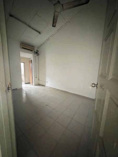 2-storey Terraced House for Sale in Taman Desa Cemerlang (Ulu Tiram) - Calvin Lee - PropertyGuru.com.my