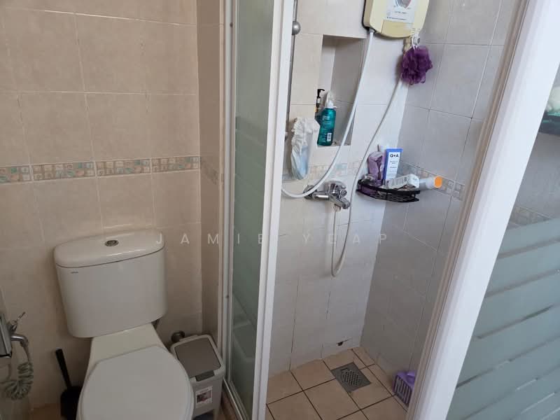 Condominium for Sale at 1 Bukit Utama - Jamie Yeap - Bathroom - PropertyGuru.com.my