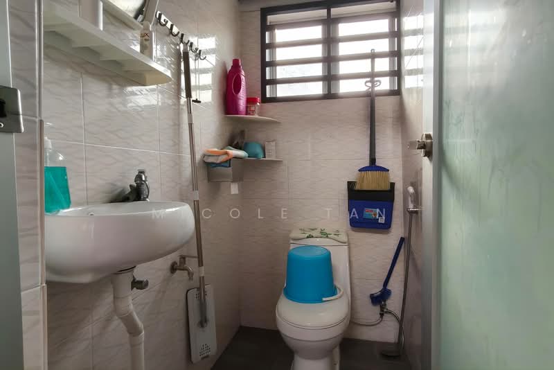 Rumah Teres 2 Tingkat untuk Dijual di Bandar Muar (Muar) - Micole Tan - Bathroom - PropertyGuru.com.my