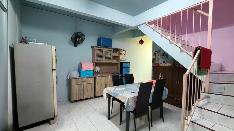 Rumah Teres 2 Tingkat untuk Dijual di Bandar Muar (Muar) - Micole Tan - Dining Room - PropertyGuru.com.my