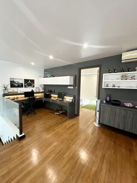 Rumah Berkembar untuk Dijual di Bandar Baru Permas Jaya (Permas Jaya) - Yik Tat - Study - PropertyGuru.com.my