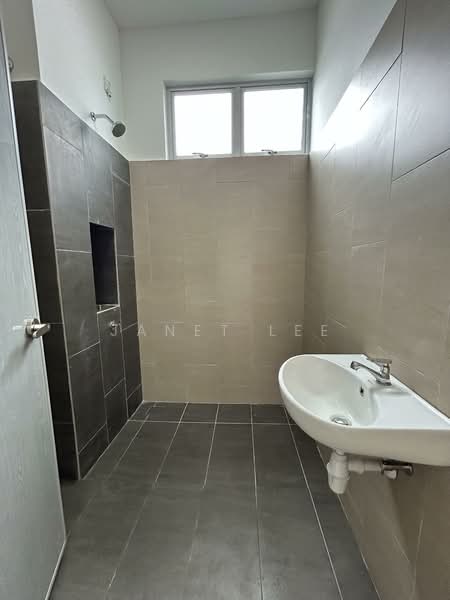 1-storey Terraced House for Rent in Skudai (Johor) - Janet Lee - Bathroom - PropertyGuru.com.my