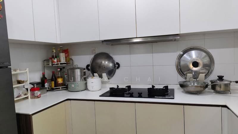 Seasons Amara Larkin - 4