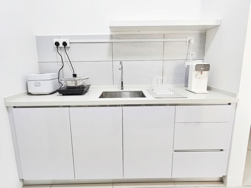 Service Residence for Rent at Vivo Executive Apartment - Andrew Chow - Kitchen - PropertyGuru.com.my