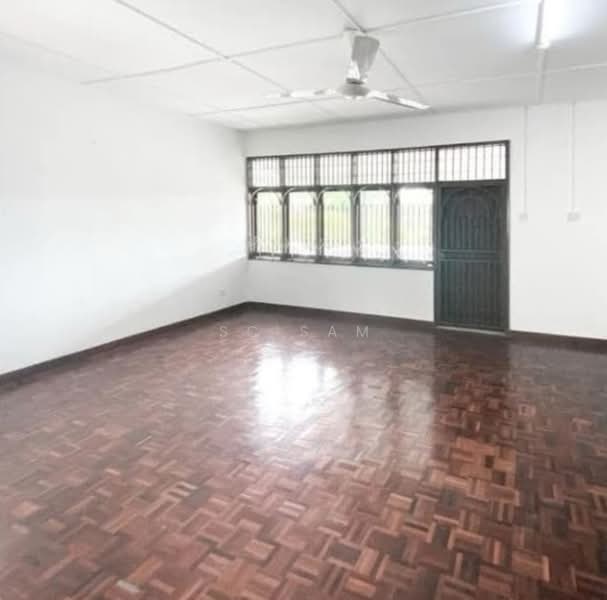 Rumah Teres 2 Tingkat untuk Dijual di Shah Alam (Selangor) - SC Sam - Living Room - PropertyGuru.com.my