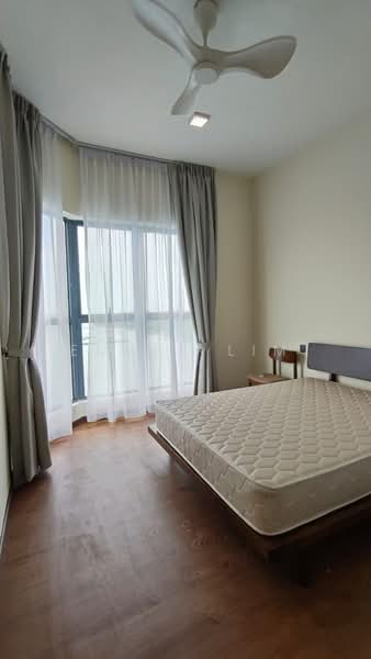 Kondominium untuk Disewa di Bay Laurel @ Country Garden Danga Bay - Ember Lim - Bedroom - PropertyGuru.com.my