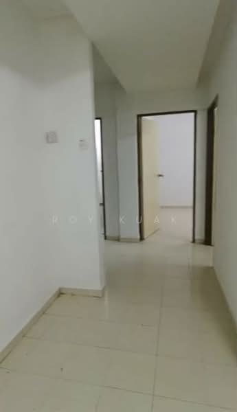Pangsapuri untuk Disewa di Jelutong Park - Roy Kuak - Corridor - PropertyGuru.com.my