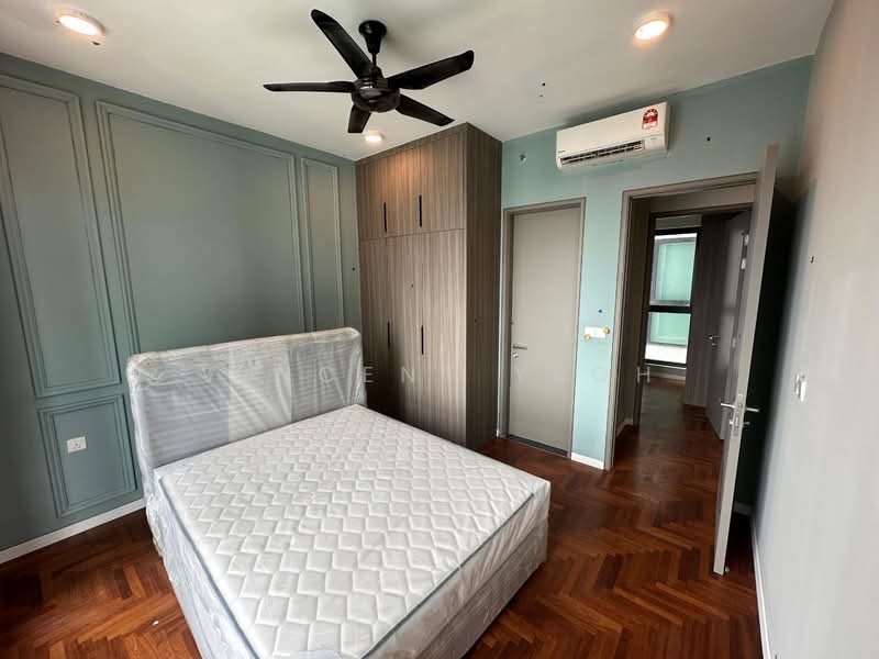 Service Residence for Rent at Bloomsvale Menara Vista Petaling - Vincent Yeoh - Bedroom - PropertyGuru.com.my