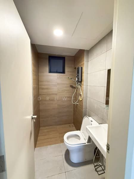 Service Residence for Rent at Vivo Executive Apartment - Andrew Chow - Bathroom - PropertyGuru.com.my