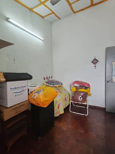 Rumah Teres 2 Tingkat untuk Dijual di Taman Kolam Air (Johor Bahru) - Bee Ng - Interior - PropertyGuru.com.my