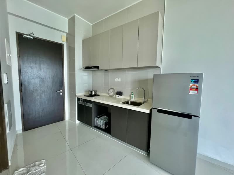 Service Residence for Sale at Sky View - Ryu Tan - Kitchen - PropertyGuru.com.my