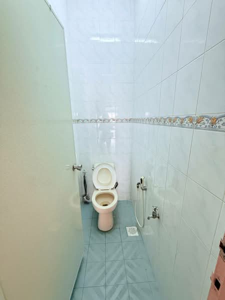 2-storey Terraced House for Sale in Taman Maju Jaya (Johor Bahru) - Bee Ng - Bathroom - PropertyGuru.com.my