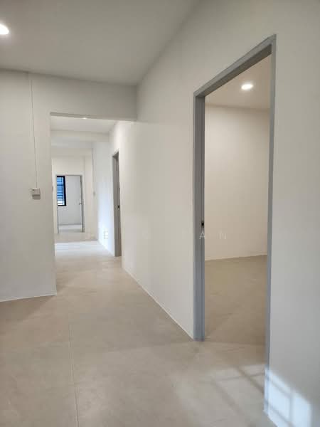 Rumah Teres 1 Tingkat untuk Dijual di Kuching (Sarawak) - Jeno Tan - Corridor - PropertyGuru.com.my