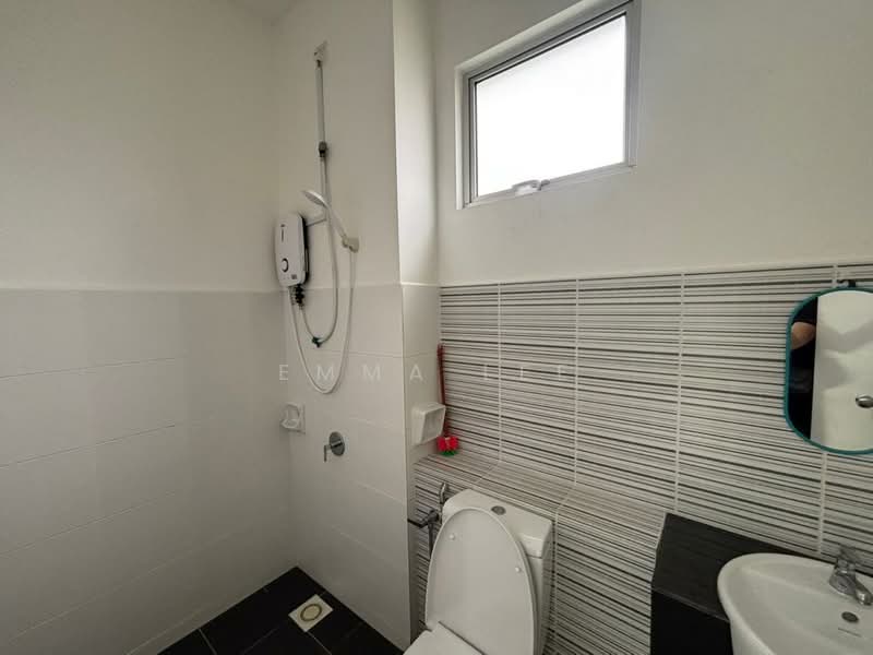 2-storey Terraced House for Rent in Iskandar Puteri (Nusajaya) (Johor) - Emma Lee - Bathroom - PropertyGuru.com.my