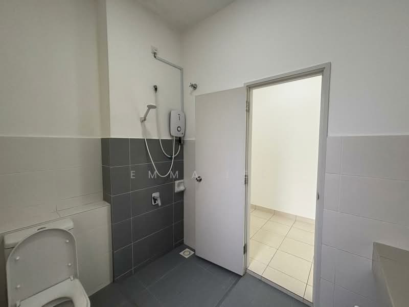 2-storey Terraced House for Rent in Iskandar Puteri (Nusajaya) (Johor) - Emma Lee - Bathroom - PropertyGuru.com.my
