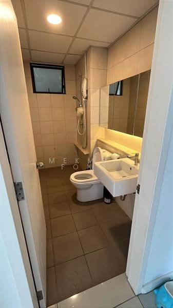 Condominium for Rent at The WaterEdge (Pinggiran Air) - MekMek Fong - Bathroom - PropertyGuru.com.my
