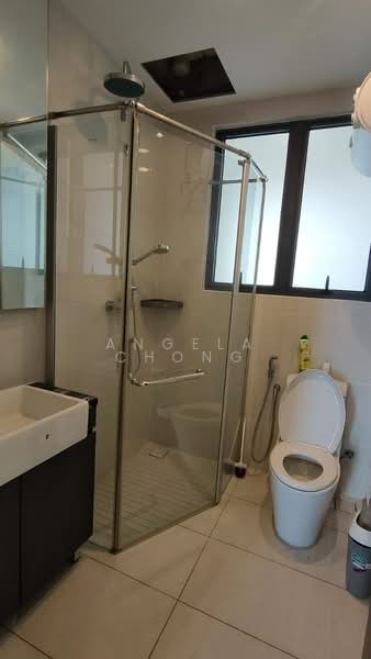 Kondominium untuk Disewa di Bay Laurel @ Country Garden Danga Bay - Angela Chong - Bathroom - PropertyGuru.com.my