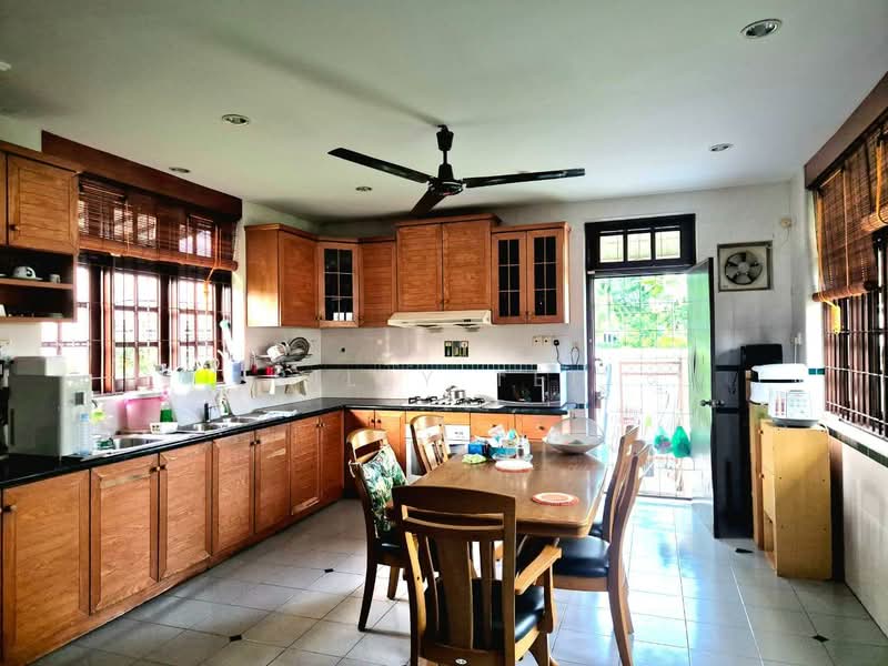 Rumah Banglo untuk Dijual di Pulau Tikus (Penang) - Billy Teh - Kitchen - PropertyGuru.com.my