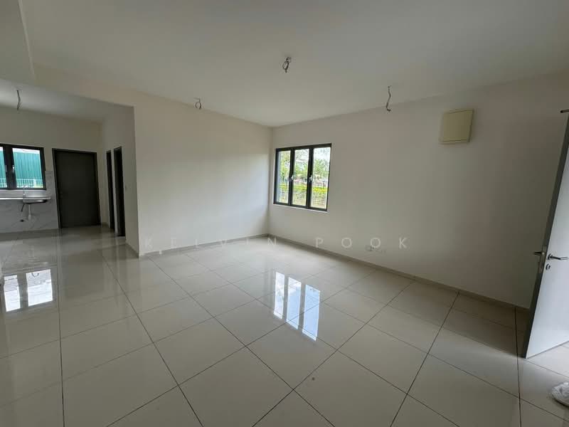 Rumah Teres 2 Tingkat untuk Dijual di Puchong (Selangor) - Kelvin Pook - Living Room - PropertyGuru.com.my