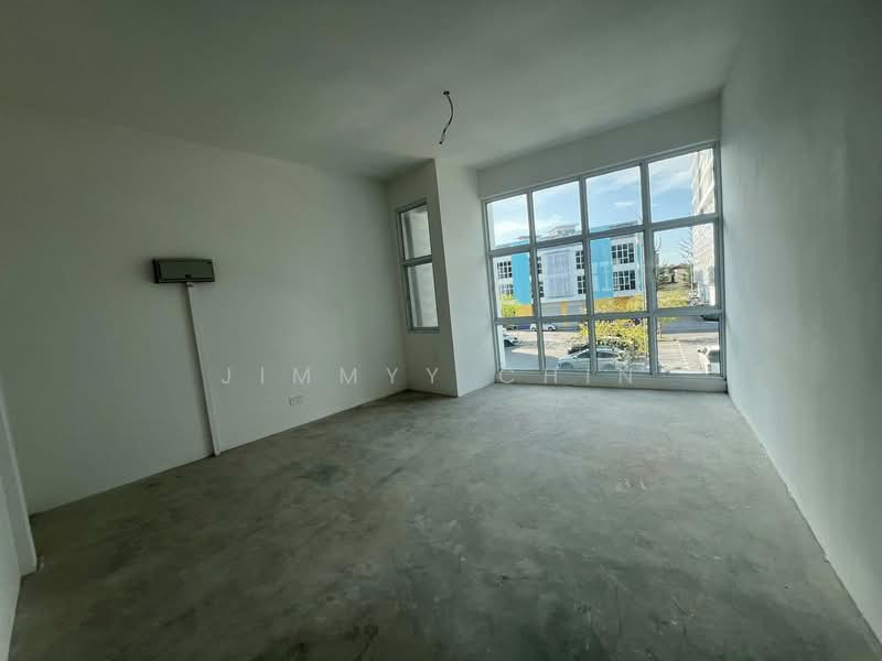 Kedai untuk Dijual di Kuching (Sarawak) - Jimmyy Chin - Interior - PropertyGuru.com.my