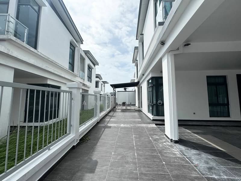 Condominium for Sale at The Cove Semi-Detached @ Horizon Hills - Pansy Teo - Exterior - PropertyGuru.com.my